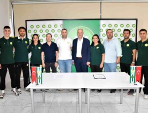 Manisa Büyükşehir Belediyespor Kadın Voleybol Kadrosu, Baş Antrenör Caner Doğançay ile Sözleşme Yeniledi