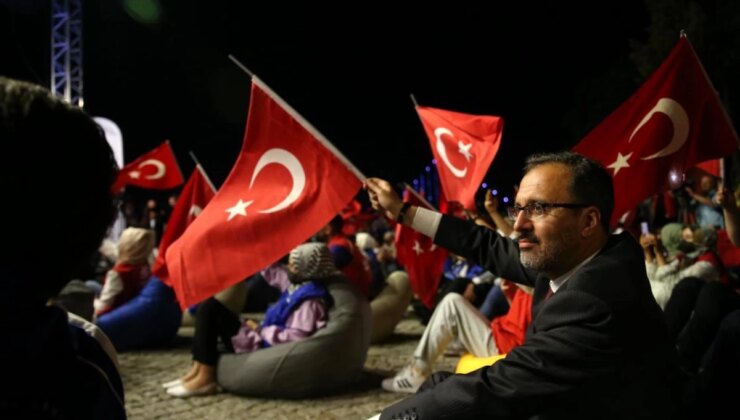 Mehmet Kasapoğlu: 15 Temmuz, İstikbalimize Karşı Zaferdir