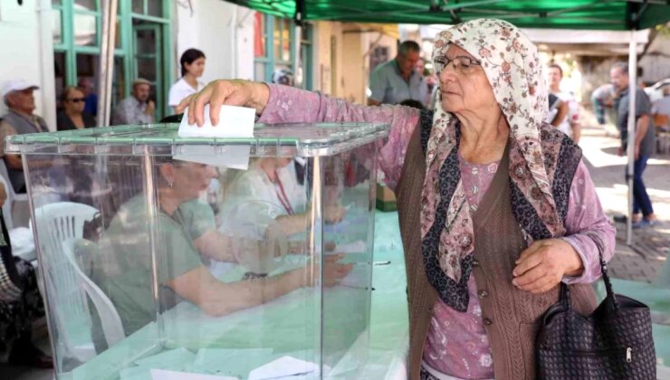 Menteşe Belediyesi, Yeşilyurt Pazarı’nın Yeni Yerini Belirlemek İçin Anket Düzenledi