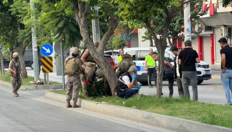 Mersin’de Karakol Önünde Hareketli Dakikalar: Özel Harekat Devreye Girdi