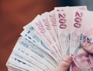 Milyonlarca Vatandaş Kara Kara Düşünmeye Başladı! Yüzde 400 Zam Geliyor