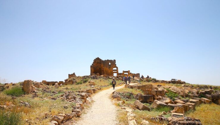 Mithras Tapınağı’nda Saklı Ayinlere Katılanların Konakladığı Alan Bulundu