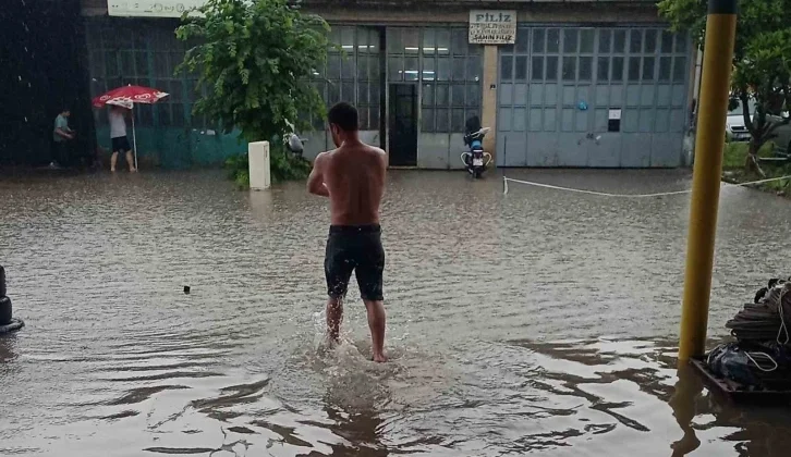 Ordu’da Sağanak Hayatı Felç Etti