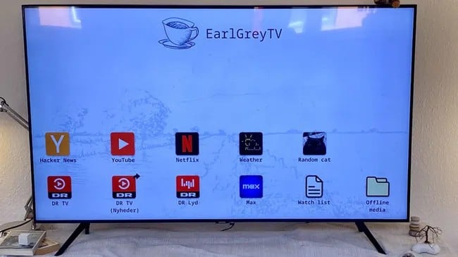 Özelleştirme Sunan Özel Linux Dayanaklı Akıllı Tv Projesi: Earlgreytv