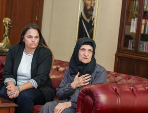 Özgür Özel ve Müsavat Dervişoğlu Ayrı Ayrı Sinan Ateş’in Annesi ve Ablasıyla Görüştü