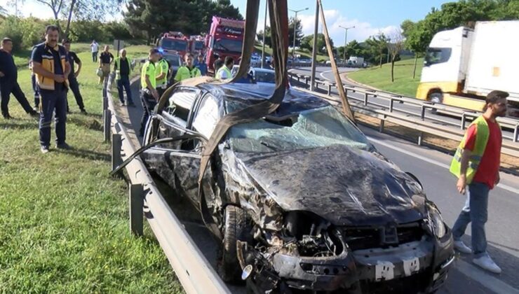 Pendik’te Otomobil Bariyerleri Aşarak Yeşil Alana Uçtu: 1’i Ağır 2 Yaralı