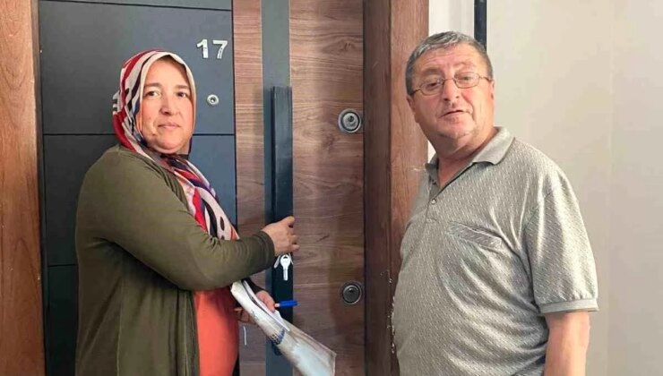 Sakarya Gazeteciler Birliği, 159 Konutun Anahtarlarını Hak Sahiplerine Teslim Etti