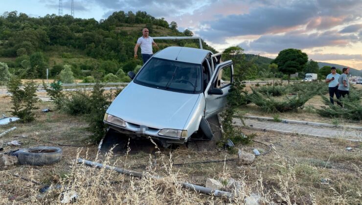 Samsun’da 2 Otomobil Çarpıştı: 2’si Ağır 9 Yaralı