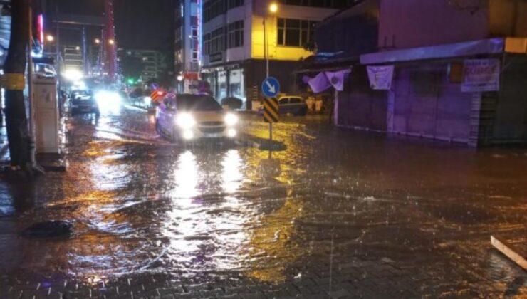 Samsun’da Sağanak Su Baskınına Yol Açtı