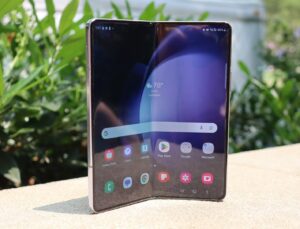 Samsung Galaxy Z Fold 6 Slim Beklenildiği Kadar İnce Olmayabilir