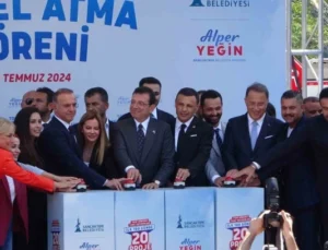 Sancaktepe’de ’İlk 100 Günde 20 Proje’ Kapsamında Toplu Temel Atma Töreni Düzenlendi