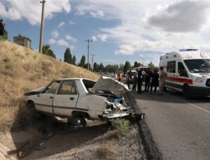 Sivas’ta Trafik Kazasında 1 Ölü, 4 Yaralı