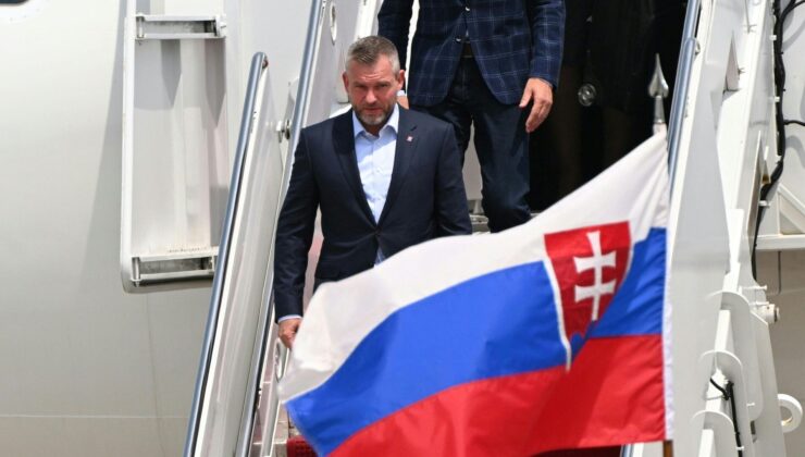 Slovakya Cumhurbaşkanı, Ukrayna’nın NATO’ya Parasız Bilet Alamayacağını Söyledi