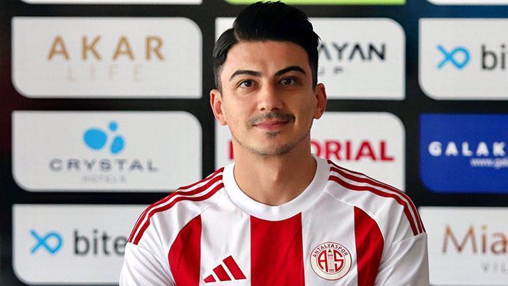 Soner Dikmen, Antalyaspor’a İmza Attı!