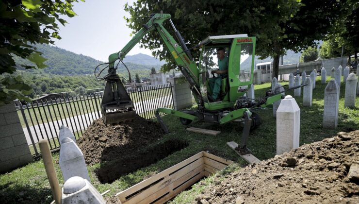 Srebrenitsa Katliamı Nedir, Ne Zaman Gerçekleşti? Srebrenitsa Katliamı’nın Tarihi