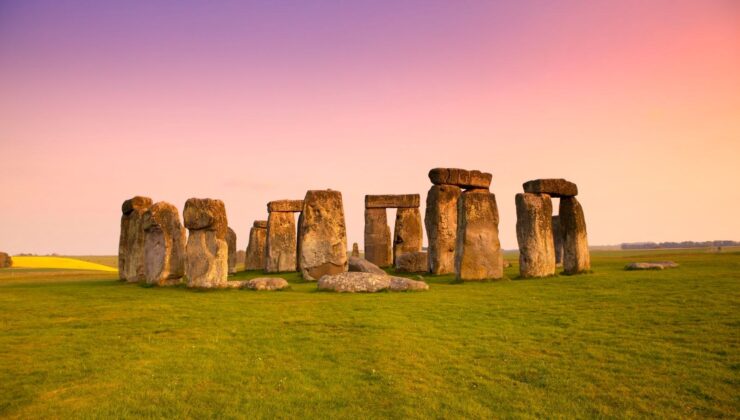 Stonehenge Tarihçileri İkiye Böldü: 5 Bin Yıllık Taşlar Nasıl Ortaya Çıktı?