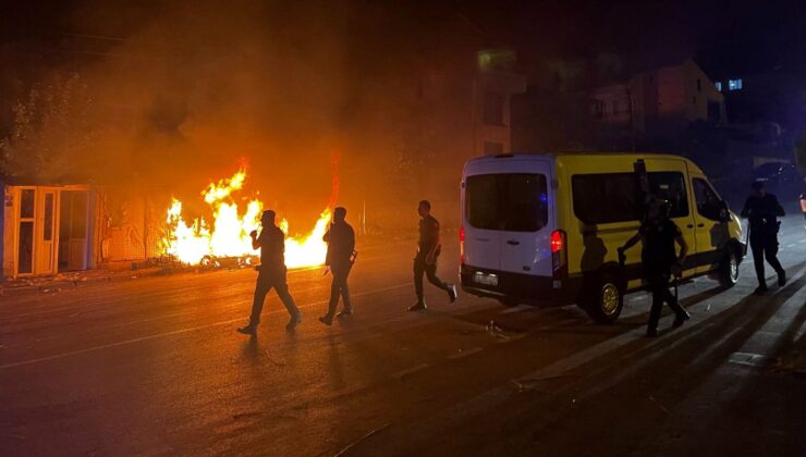 Suriye’de Türk Bayrağına Saldırı: Suriyeli Kumandandan Provokasyon Uyarısı