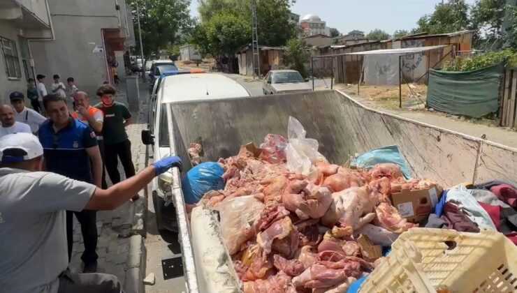 Tonlarca Bozuk Tavuk Eti Bulundu! Depoda Üst Üste İstiflenmiş, Kokmuş, Renk Değiştirmiş