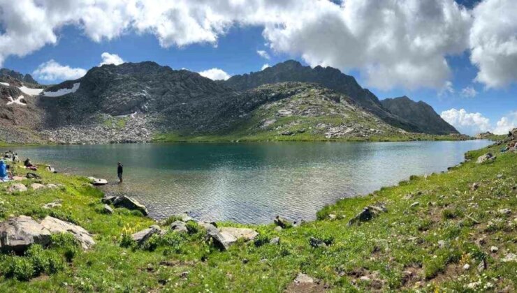 Trabzon ve Erzurum’dan 32 Kişilik Bir Grup İkizdere-Cimil Yaylası’na Doğa Yürüyüşü Gerçekleştirdi