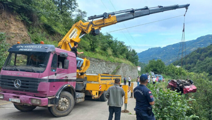 Trabzon’da Otomobil Dereye Yuvarlandı, Sürücü Hayatını Kaybetti