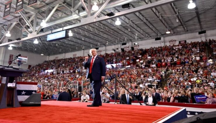 Trump: Biden ve Harris Geçmişin Solan Anısı Olacak