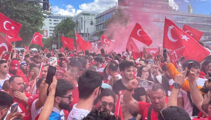 Türk Taraftarlar Berlin’de Heyecanı Zirveye Taşıdı