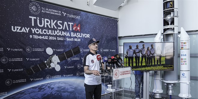 TÜRKSAT 6A’nın Fırlatılması Öncesi Son Hazırlıklar Yapılıyor