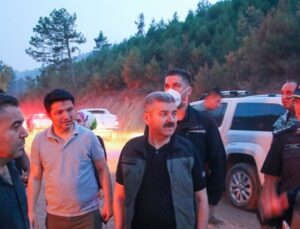 Uşak’ta 2 Ayrı Orman Yangını: Köyde 11 Ev Boşaltıldı