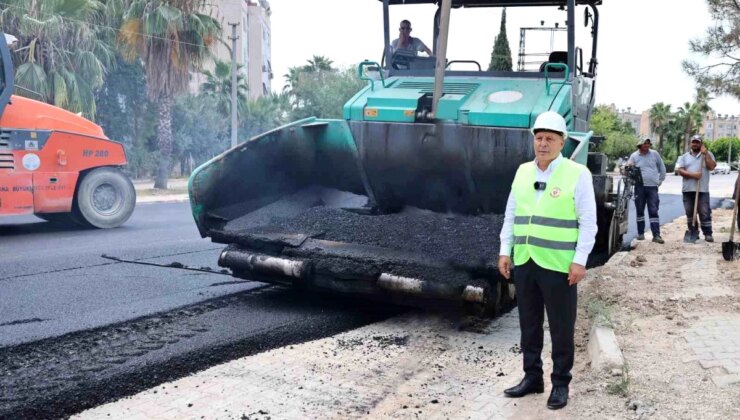 Yüreğir Belediyesi Yolları Yeniliyor