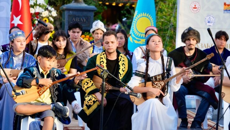 Zeytinburnu’nda Ulusal Dombra Günü Kutlandı