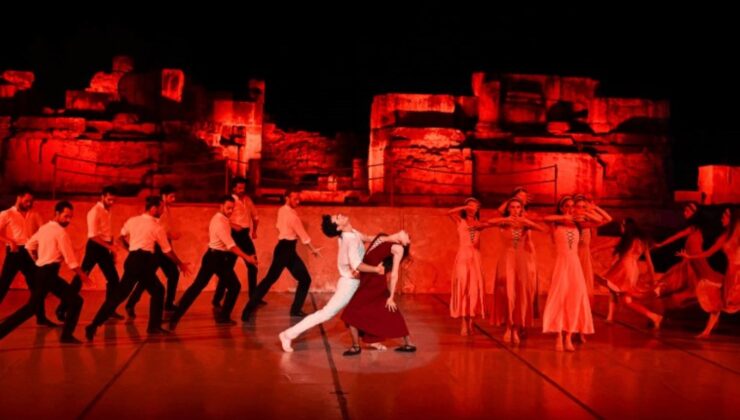 ‘Zorba’ Balesi İzleyici Rekoru Kırdı: Uluslararası Efes Opera ve Bale Şenliği’nde Sanat Rüzgarı…