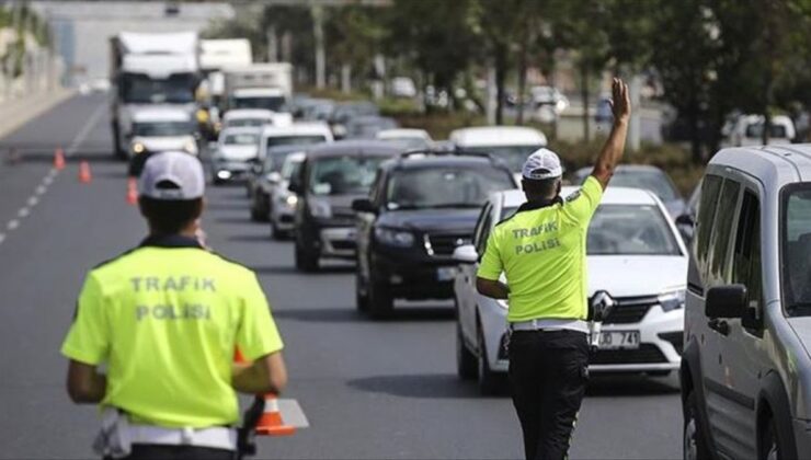 8-15 Ağustos Tarihleri Arasında Trafikte 1 Milyon 971 Bin 985 Araç Denetlendi