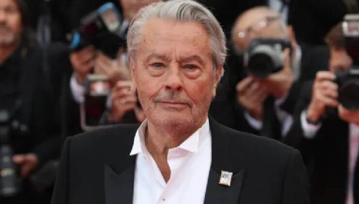 Alain Delon’un Vasiyeti Yerine Getirilmeyecek, Öldürülüp Kendisiyle Gömülmesini İstediği Sağlıklı Köpeği Yaşamaya Devam Edecek