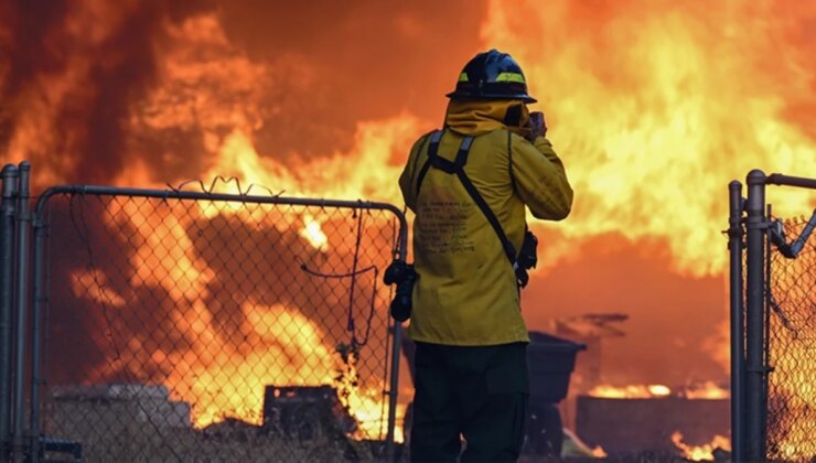 California Tarihinin En Büyük 4. Orman Yangını: 400 Bin Dönümden Fazla Alan Kül Oldu