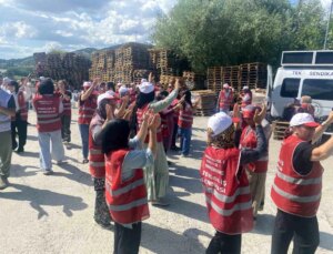 Çatalca’da Polonez Gıda Personelleri İşten Çıkarılmalarını Protesto Ediyor