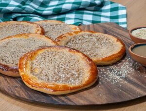 Çayın Yanına Yakışır: Tahinli Pide