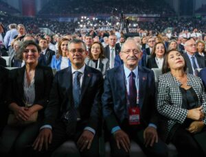 CHP Tüzük Taslağını Milletvekillerine Sundu, İşte Detaylar: Mevcut Genel Başkan Aday Gösterilemeyecek, İsterse Kendi Aday Olabilecek