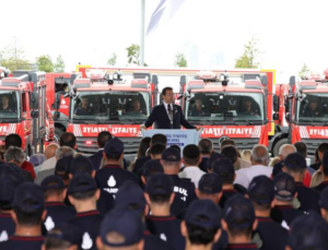 CHP’li Belediyeler, Çevre ve Şehircilik Bakanlığı’ndan 5 Bin 448 İtfaiye Personeli Talep Etti; Ancak Sadece 2 Bin 16’sına İzin Verildi ve Birçok Belediyeye Cevap Verilmedi