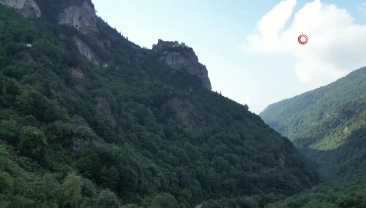 Dağların Doruğundaki Kuştul Manastırı Tarihe Meydan Okuyor