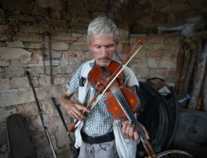 Engelli Çalgıcı Süleyman Cemal Dereli, Müziğe Devam Ediyor