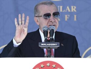 Erdoğan, Malazgirt’te Konuştu: Milletçe Zorlukların Üstesinden Ancak Bir Olursak Geliriz