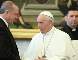 Papa Francis’in Açılış Törenine Yönelik Hüznü, Erdoğan’ın Politik Başarısı Olarak Değerlendirildi