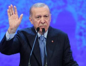 Erdoğan’dan AKP’lilere Sert Uyarı: Kimsenin Bize Ayak Bağı Olmasına Müsaade Etmeyiz; Gözünün Yaşına Bakmayız