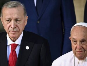 Ertuğrul Özkök: Dün Papa’nın Telefonda Erdoğan’a Nezaketen Söylemediği Cümleleri Tek Tek Açıklıyorum