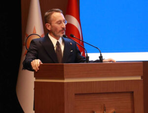 Fahrettin Altun’dan Instagram Çıkışı: Siber Vatanda Haklarımıza Sahip Çıkmalıyız