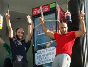 Fatih Altaylı: Türkiye’de İslamcı Gruplar ve Onların Tesirindeki İktidar Coca-Cola’yı Protesto Ederken, Coca-Cola Filistin’de Gazlı İçeceklerde Pazar Lideri