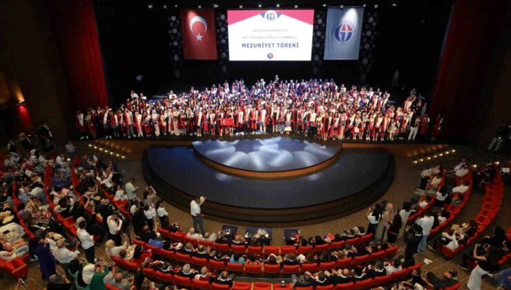 Gaün Naci Topçuoğlu Meslek Yüksekokulu 15. Dönem Mezunlarını Uğurladı