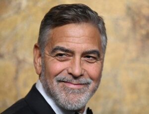 George Clooney Kendini Açık Artırmaya Çıkarıyor