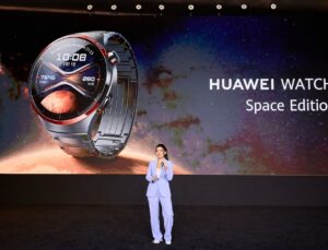 Huaweı Watch 4 Pro Space Edition, Eısa 2024-2025 En İyi Akıllı Saat Ödülünü Aldı