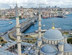 İstanbul Turizmde Tüm Vakitlerin Rekorunu Kırdı: İlk 5 Ayda 6 Milyon 678 Bin Turist Ağırladı